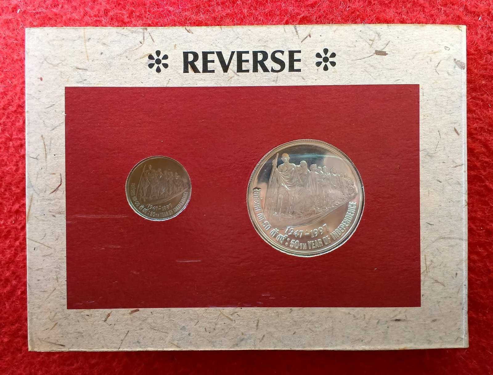 1997 - 50th Year of Independence UNC 2 Coins Set (Rs.50, Ps.50) Mumbai Mint - Image 3