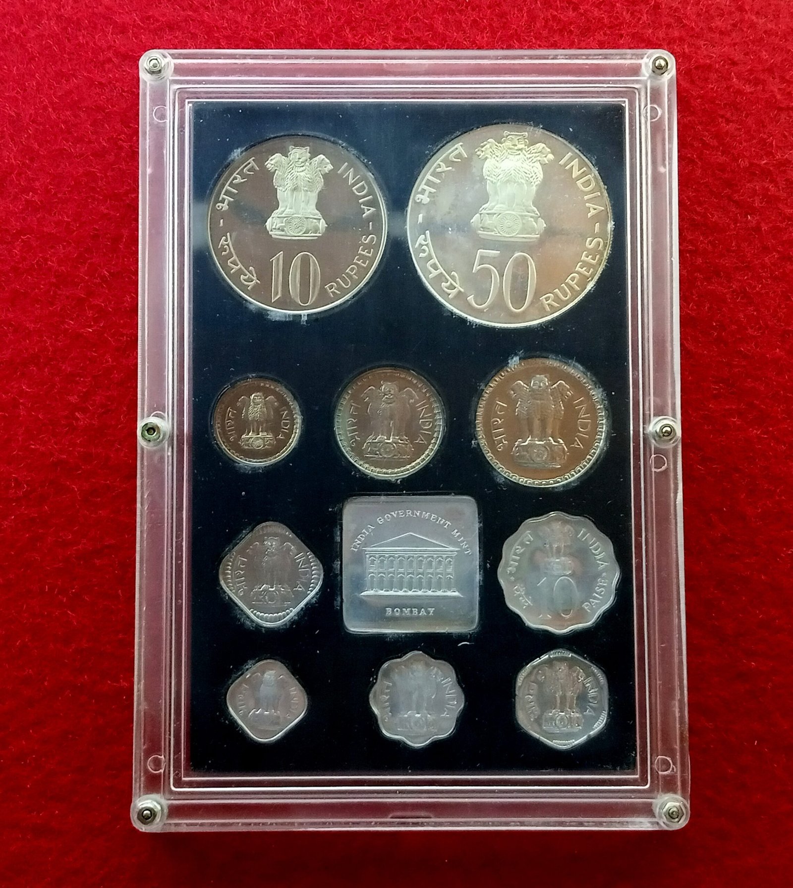 1974 - Planned Families Food for All Proof 10 Coins Set (Rs.50,Rs.10 Re.1,Ps.50, Ps.25, Ps.10, Ps.5, Ps.3, Ps.2, Ps.1) Bombay Mint - Image 2
